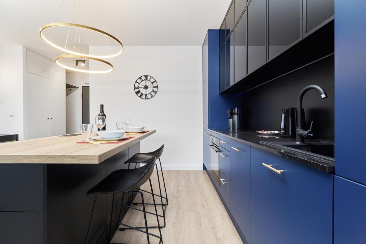 Luxurious Apartments Ksiecia Witolda By Noclegi Renters วรอตซวาฟ ภายนอก รูปภาพ