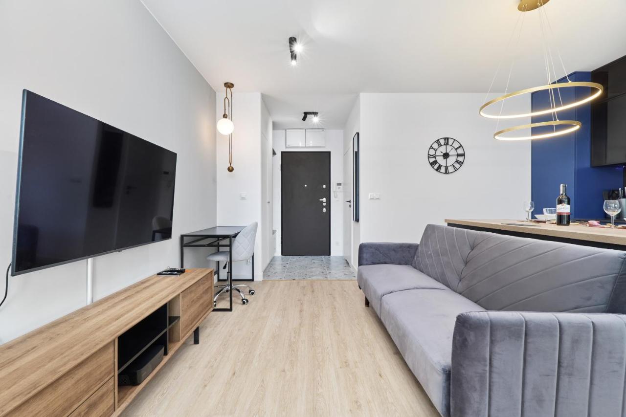 Luxurious Apartments Ksiecia Witolda By Noclegi Renters วรอตซวาฟ ภายนอก รูปภาพ